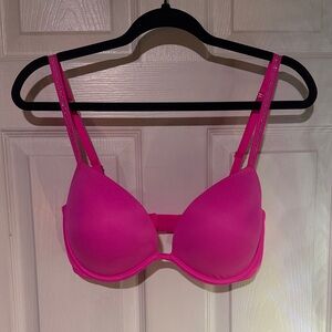 PINK Victoria's Secret Hot Pink T-Shirt Bra